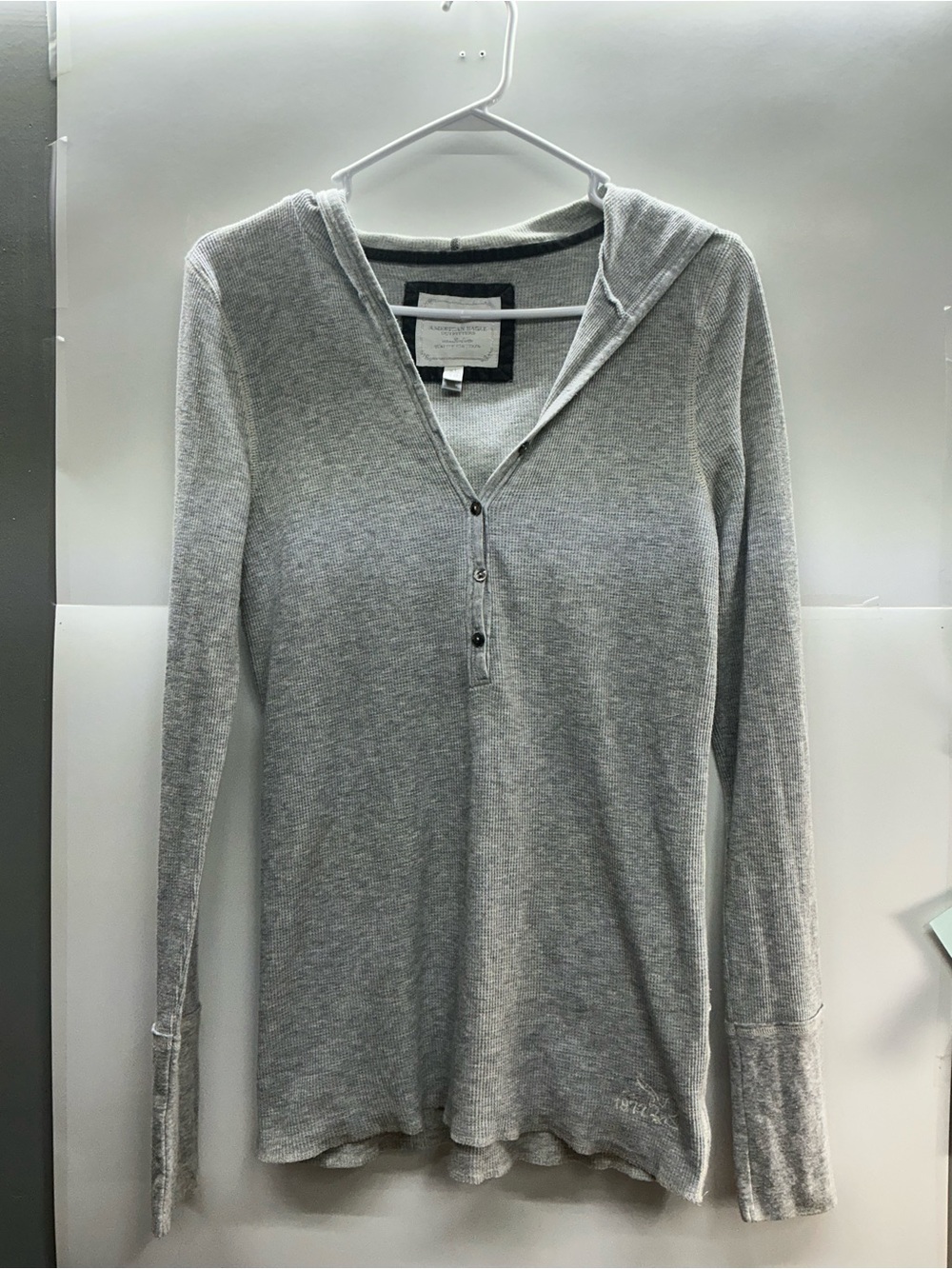 American Eagle Outfitters Light Gray Hooded Henley Sweatshirt